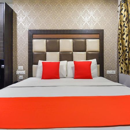 Hotel O Lexis Ludhiana Eksteriør billede