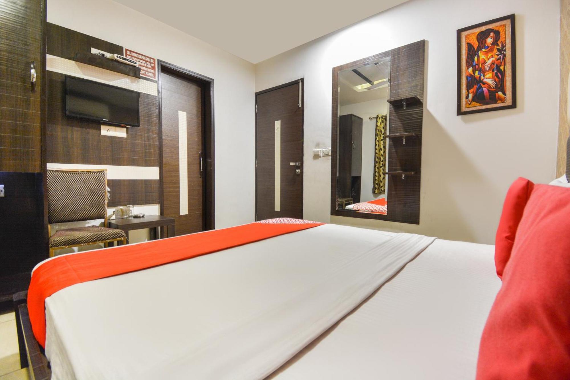Hotel O Lexis Ludhiana Eksteriør billede