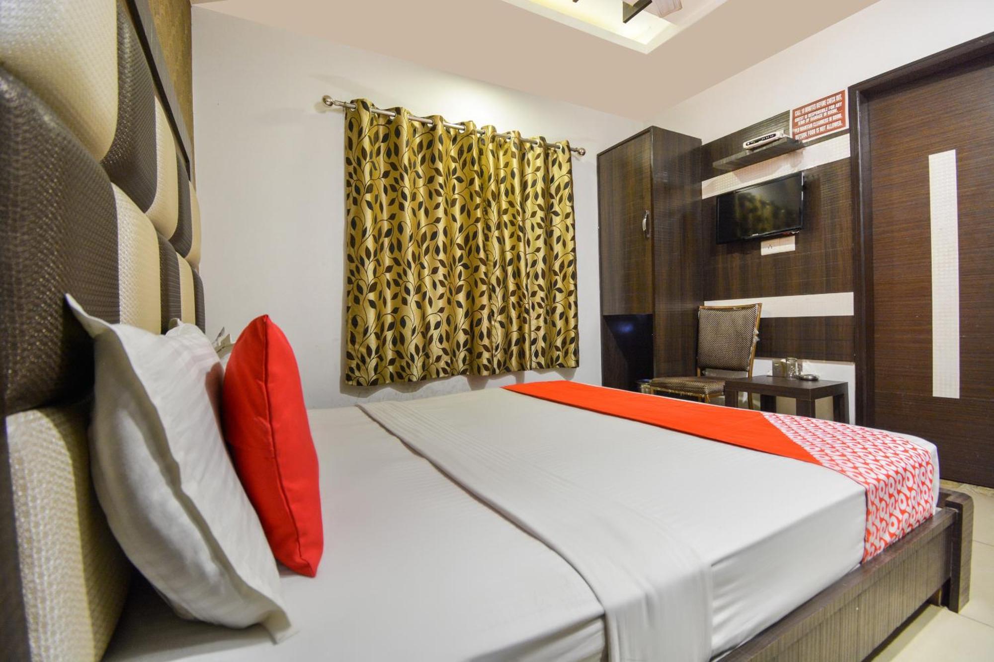 Hotel O Lexis Ludhiana Eksteriør billede